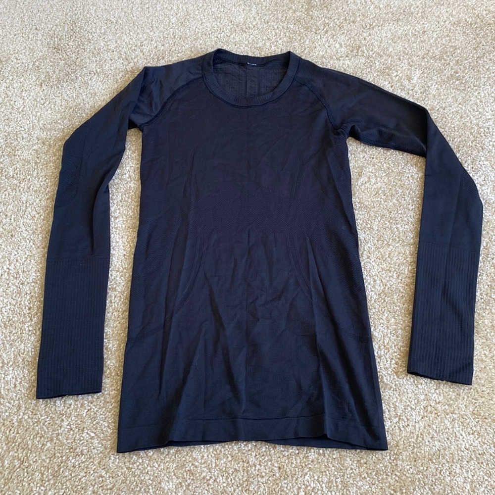 Lululemon Swiftly Tech LS - Sz 4